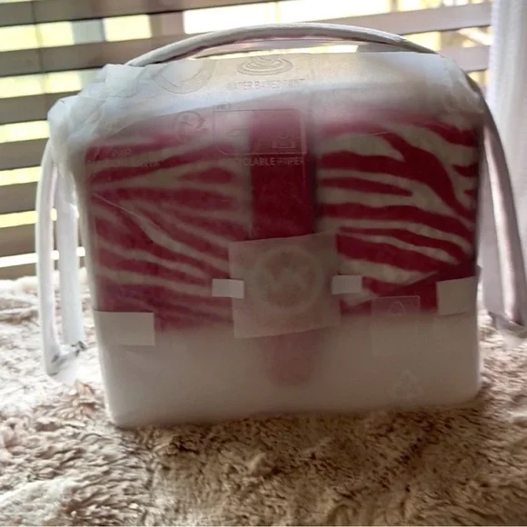 12 HR SALE❣️ NWT Michael Kors MK Pink & White Zebra Print Crossbody Shoulder Bag - Picture 4 of 9